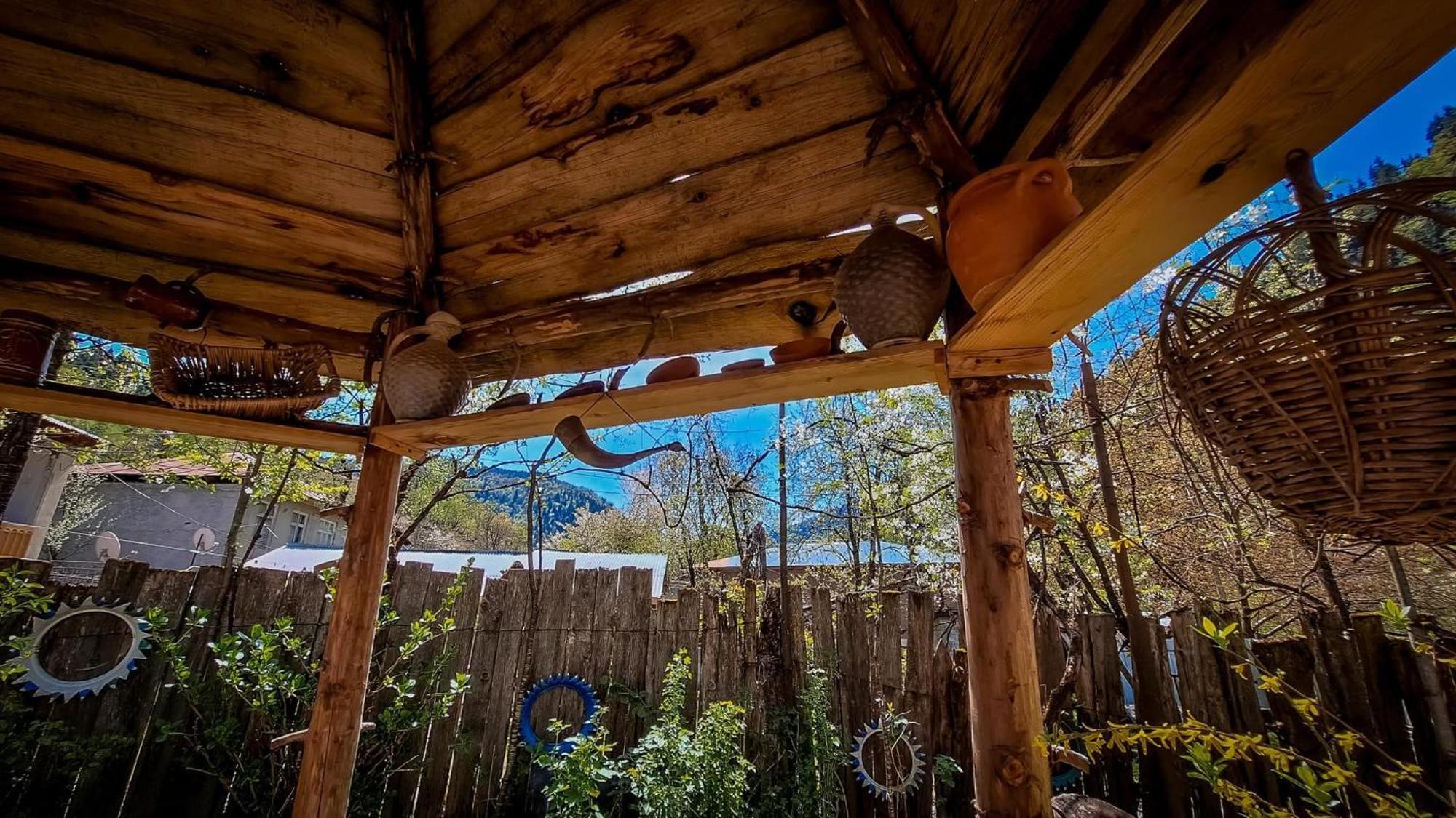 Guest House "Svaneti" Lentekhi Εξωτερικό φωτογραφία
